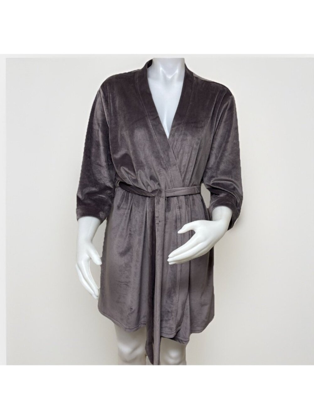 Splendid Bathrobe Womens Large/XL Grey Belted Luxury Velvet Soft Lightweight